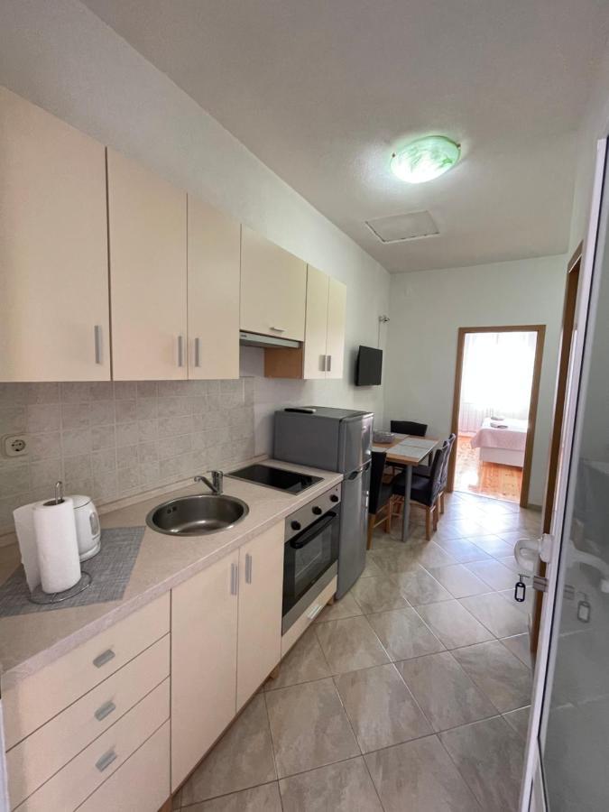 Ivan I Matej Apartments Blace Ngoại thất bức ảnh