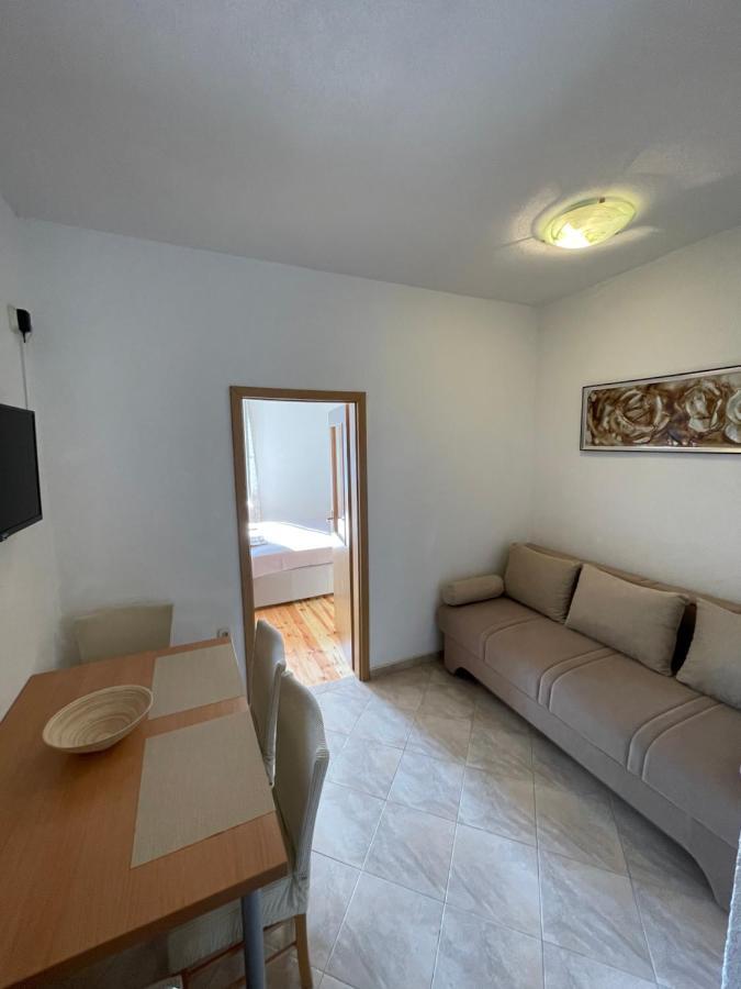 Ivan I Matej Apartments Blace Ngoại thất bức ảnh