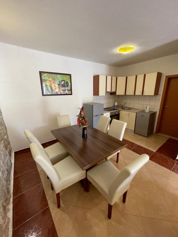Ivan I Matej Apartments Blace Ngoại thất bức ảnh