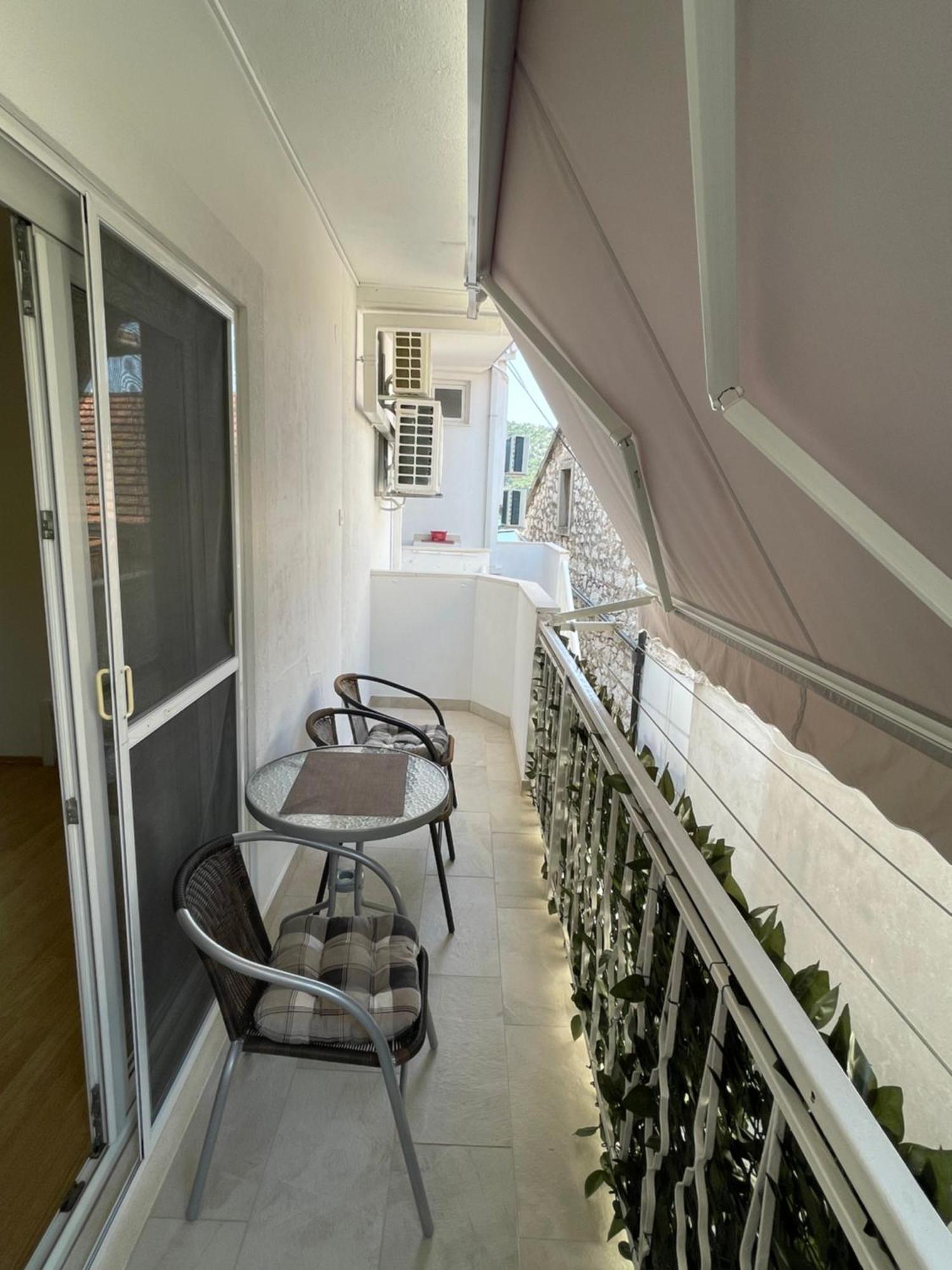Ivan I Matej Apartments Blace Ngoại thất bức ảnh