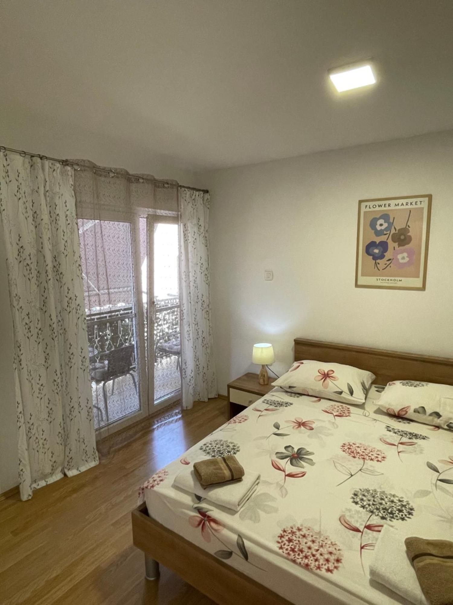 Ivan I Matej Apartments Blace Ngoại thất bức ảnh