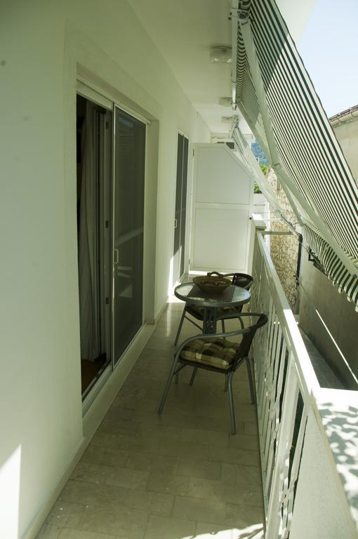 Ivan I Matej Apartments Blace Ngoại thất bức ảnh